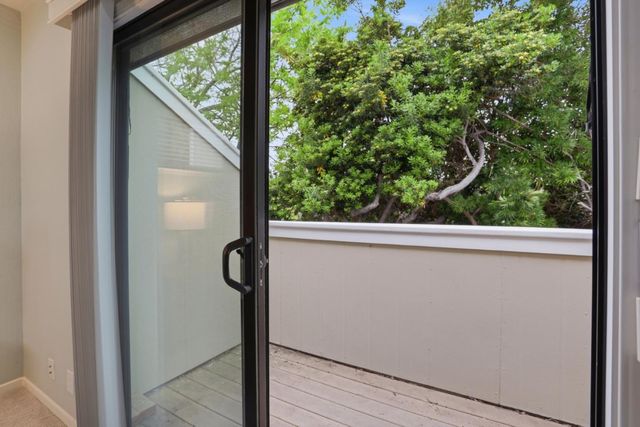 1993 Plymouth Street 11, Mountain View, CA 94043