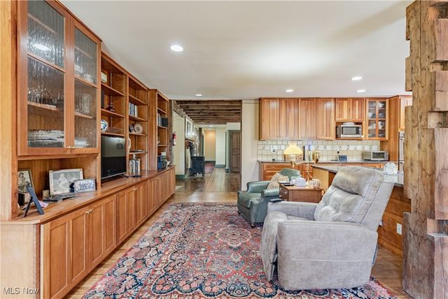 8051 Euclid Chardon Road, Kirtland, OH 44094