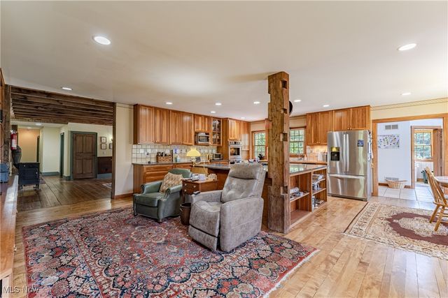 8051 Euclid Chardon Road, Kirtland, OH 44094