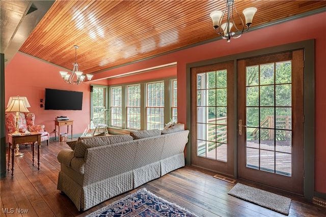 8051 Euclid Chardon Road, Kirtland, OH 44094