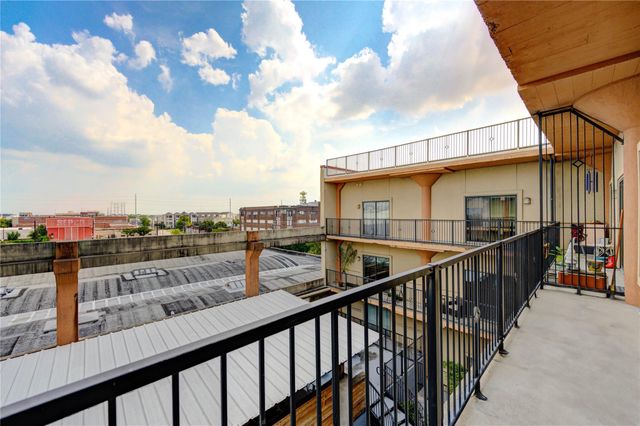 2205 Mckinney Street 510, Houston, TX 77003