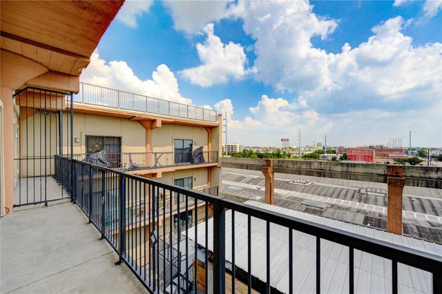 2205 Mckinney Street 510, Houston, TX 77003