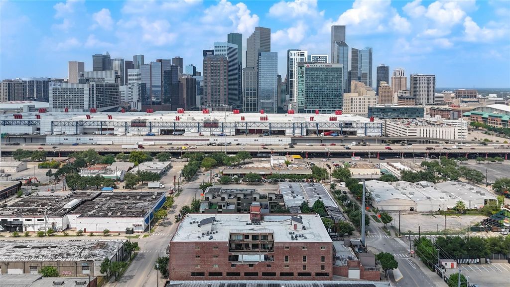 2205 Mckinney Street 510, Houston, TX 77003