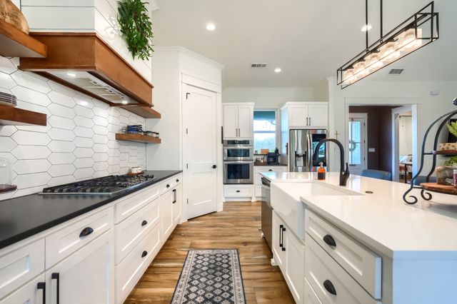 265 Hickory Court, Quinlan, TX 75474