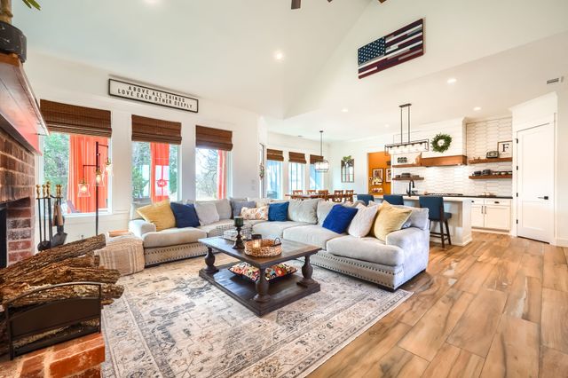 265 Hickory Court, Quinlan, TX 75474