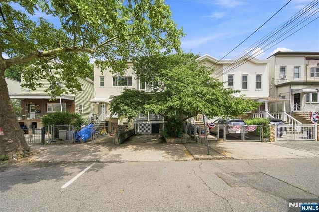 22 Laidlaw Avenue, Jersey City, NJ 07306
