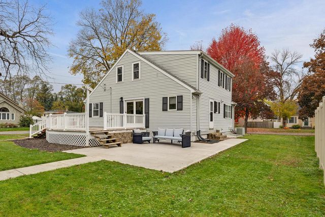 2011 Strong AVENUE, La Crosse, WI 54601