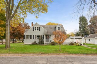 2011 Strong AVENUE, La Crosse, WI 54601