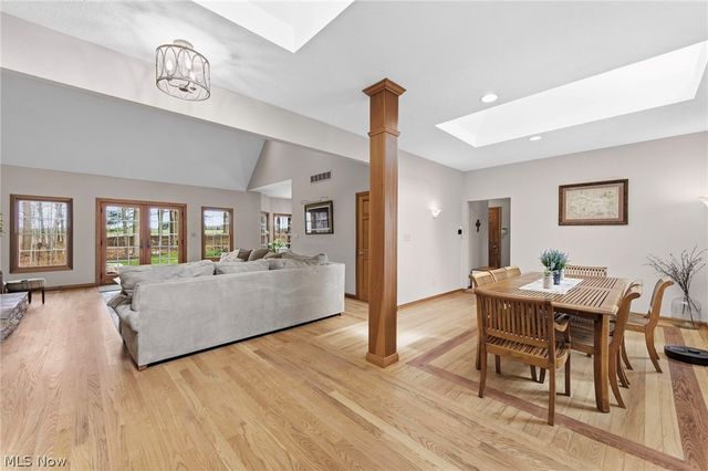 7500 Deerpath Trail, Seville, OH 44273