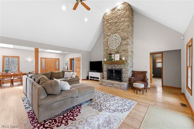 7500 Deerpath Trail, Seville, OH 44273