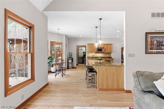 7500 Deerpath Trail, Seville, OH 44273