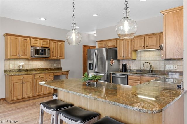 7500 Deerpath Trail, Seville, OH 44273