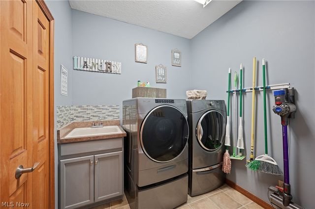 7500 Deerpath Trail, Seville, OH 44273