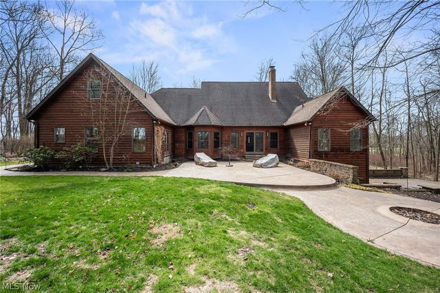 7500 Deerpath Trail, Seville, OH 44273