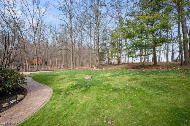 7500 Deerpath Trail, Seville, OH 44273