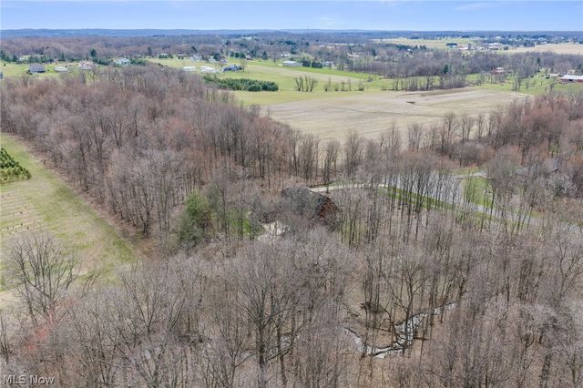 7500 Deerpath Trail, Seville, OH 44273