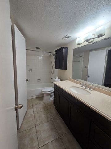 2066 Embassy Way, Carrollton, TX 75006