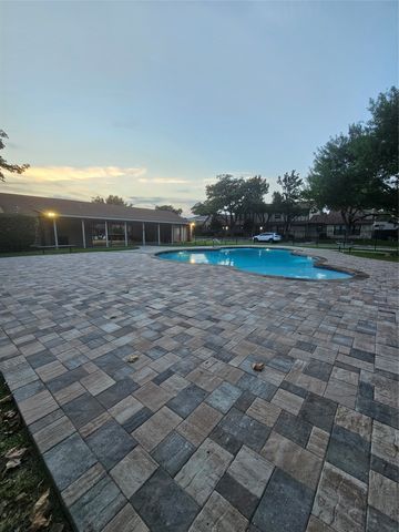 2066 Embassy Way, Carrollton, TX 75006