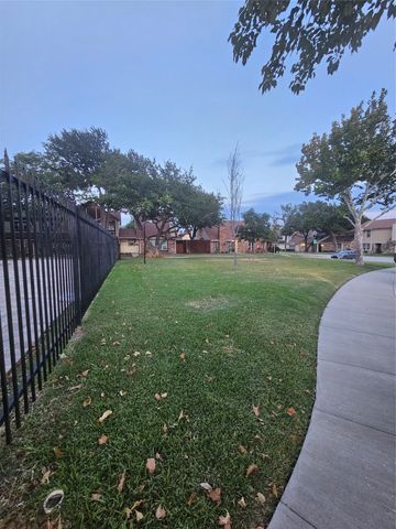 2066 Embassy Way, Carrollton, TX 75006