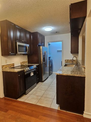 2066 Embassy Way, Carrollton, TX 75006