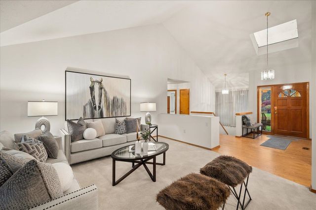 6415 N Royal Crescent Ln, Spokane, WA 99205