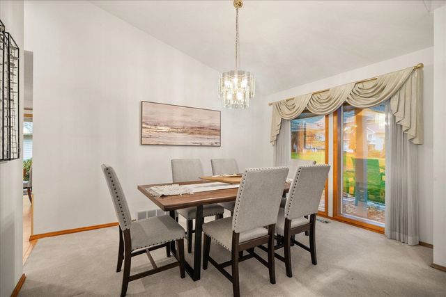 6415 N Royal Crescent Ln, Spokane, WA 99205