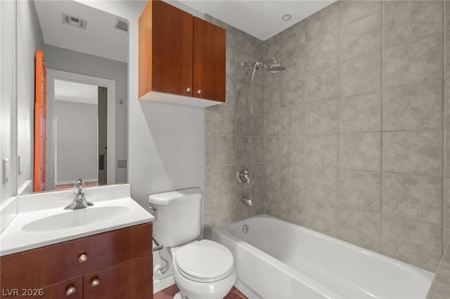 1190 East Carson Avenue, Las Vegas, NV 89101