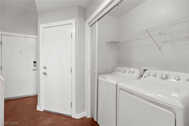 1190 East Carson Avenue, Las Vegas, NV 89101