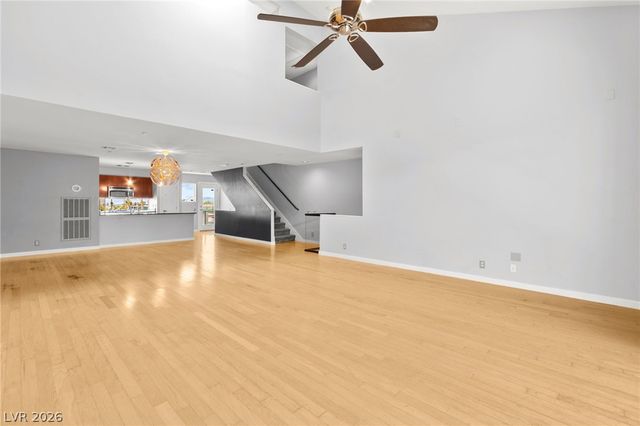 1190 East Carson Avenue, Las Vegas, NV 89101
