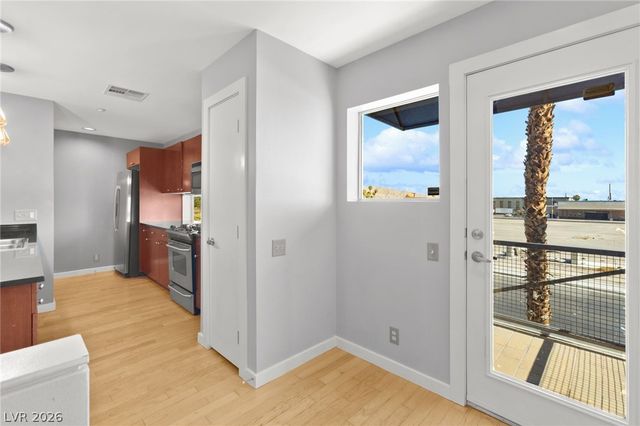 1190 East Carson Avenue, Las Vegas, NV 89101