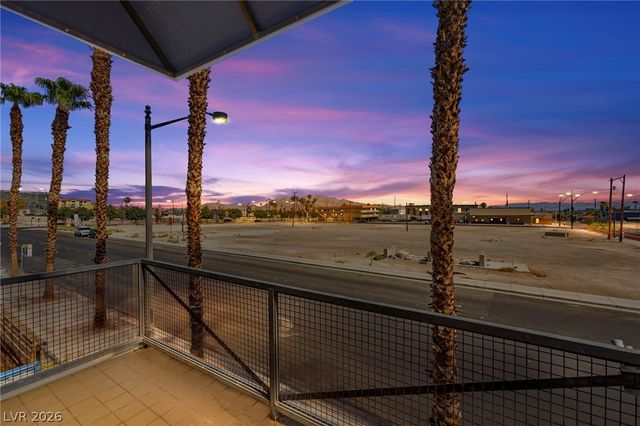 1190 East Carson Avenue, Las Vegas, NV 89101