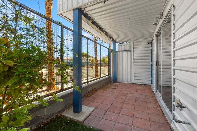 1190 East Carson Avenue, Las Vegas, NV 89101