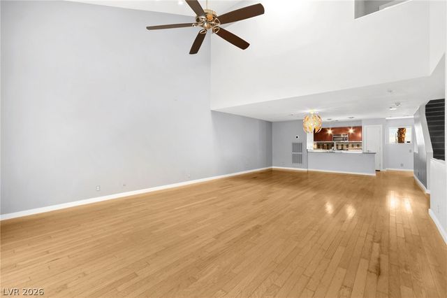 1190 East Carson Avenue, Las Vegas, NV 89101