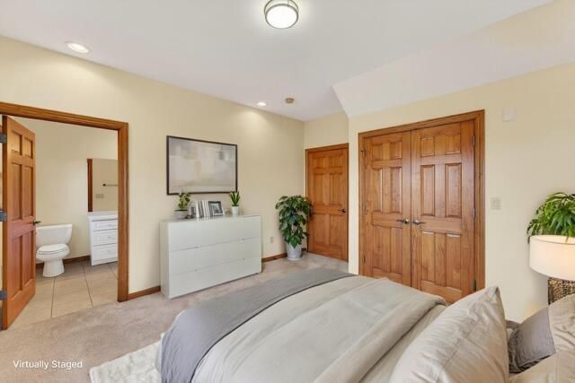 W287N6371 Broadwing COURT, Hartland, WI 53029