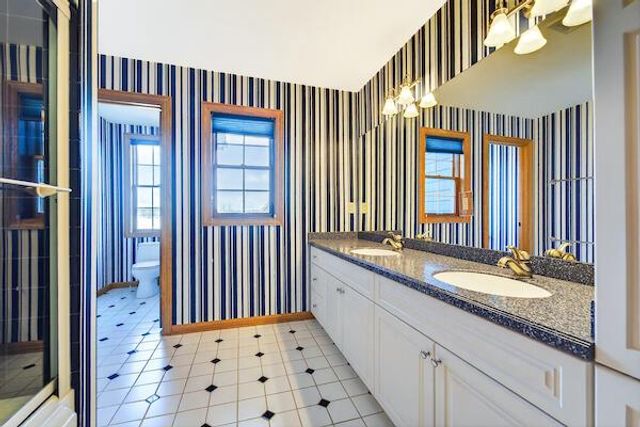 W287N6371 Broadwing COURT, Hartland, WI 53029