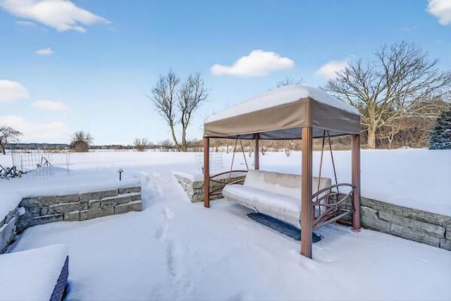 W287N6371 Broadwing COURT, Hartland, WI 53029