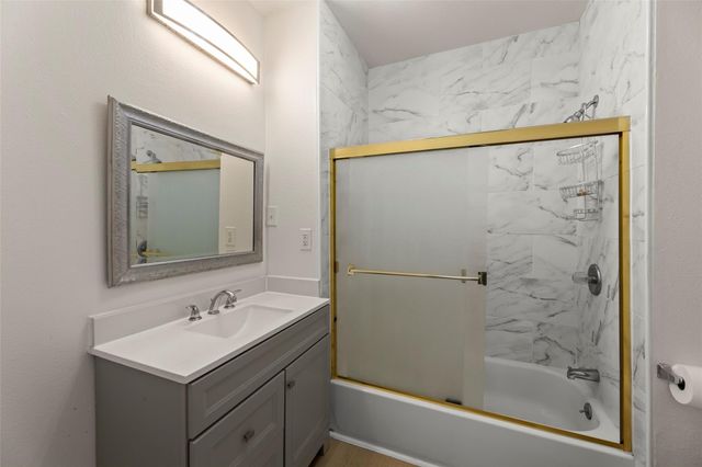 1302 Ryon Street, Houston, TX 77009