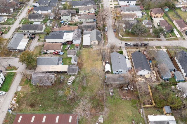 1302 Ryon Street, Houston, TX 77009