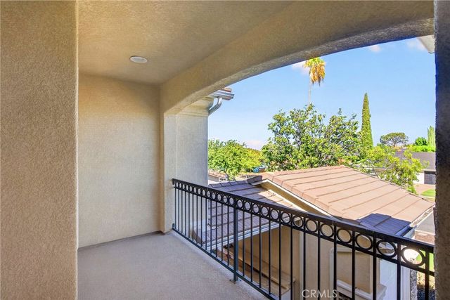 2420 S Vicentia Avenue, Corona, CA 92882