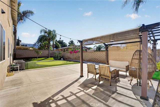 2420 S Vicentia Avenue, Corona, CA 92882