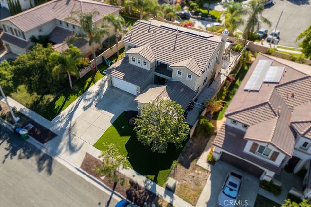 2420 S Vicentia Avenue, Corona, CA 92882
