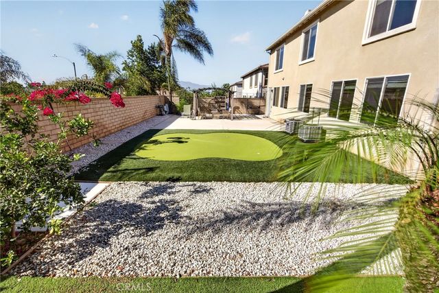 2420 S Vicentia Avenue, Corona, CA 92882