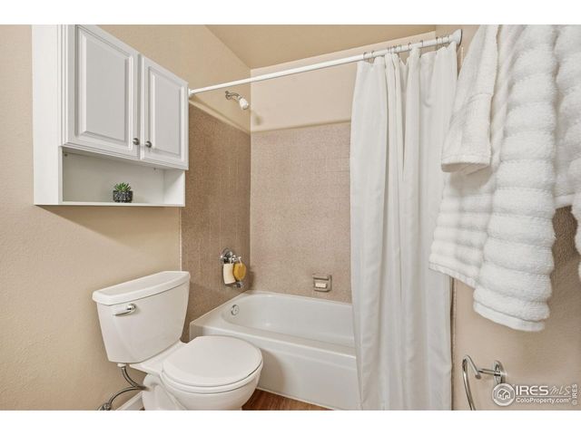 326 Wright St 305, Lakewood, CO 80228