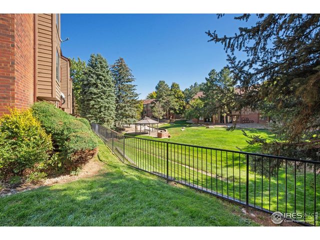 326 Wright St 305, Lakewood, CO 80228