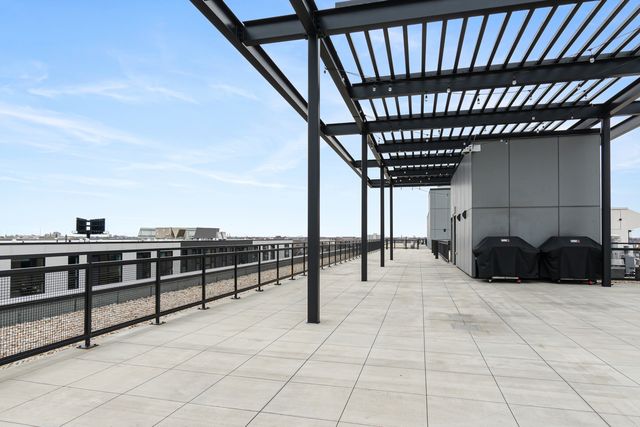 1701 W Webster Avenue 605, Chicago, IL 60614