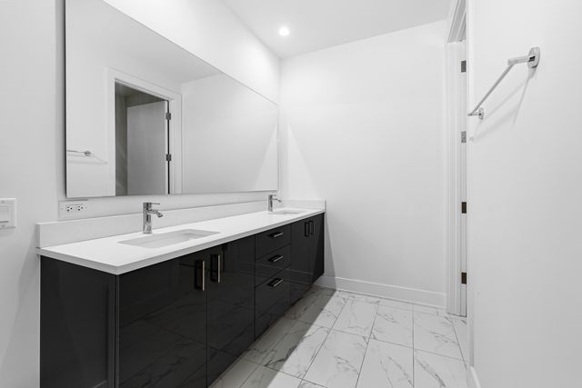 1701 W Webster Avenue 605, Chicago, IL 60614
