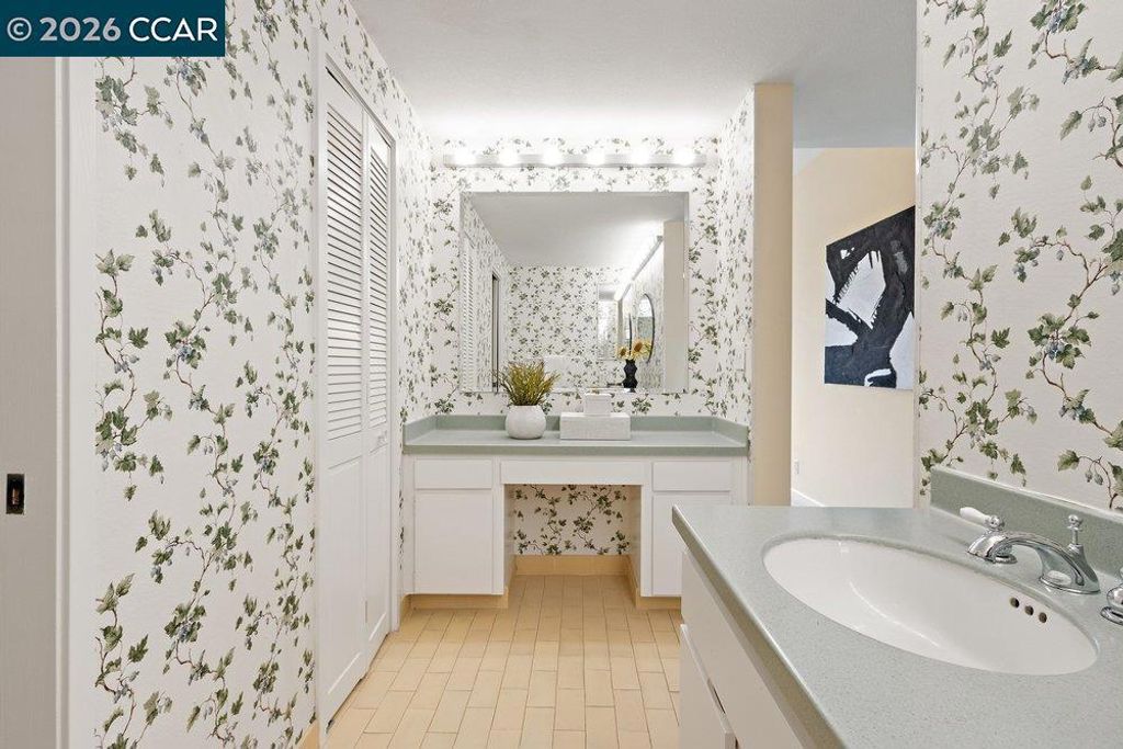 Image 24 of property listing at 1738 Stanley Dollar Dr 4A, Walnut Creek, CA 94595