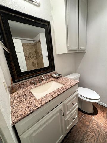 12814 Hymeadow DR A, Austin, TX 78729