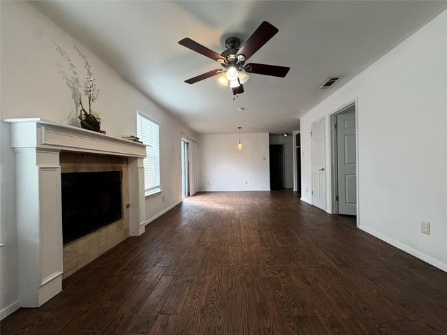 12814 Hymeadow DR A, Austin, TX 78729