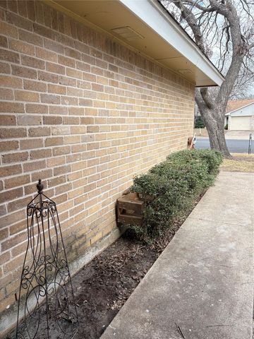 12814 Hymeadow DR A, Austin, TX 78729